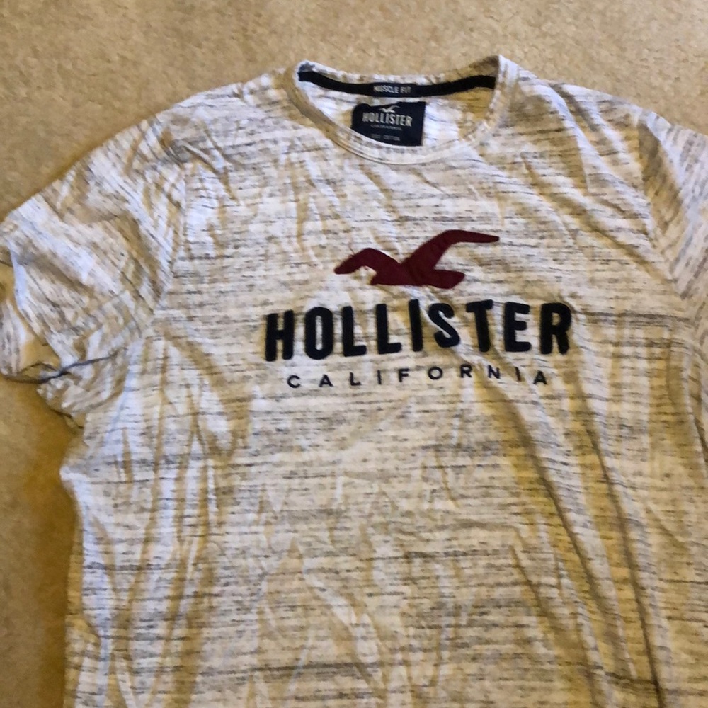 Hollister Tee